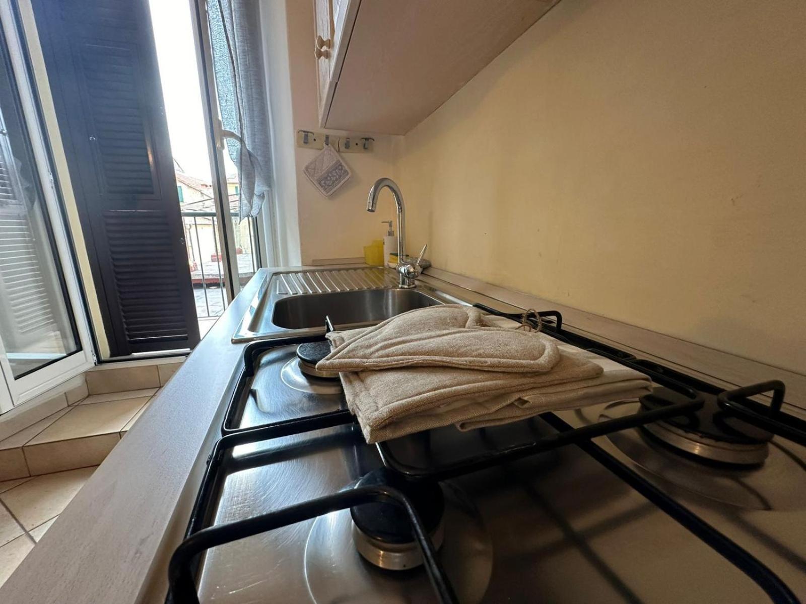 2 Passi Dal Mare Di Alassio Ampio Trilocale Exterior foto